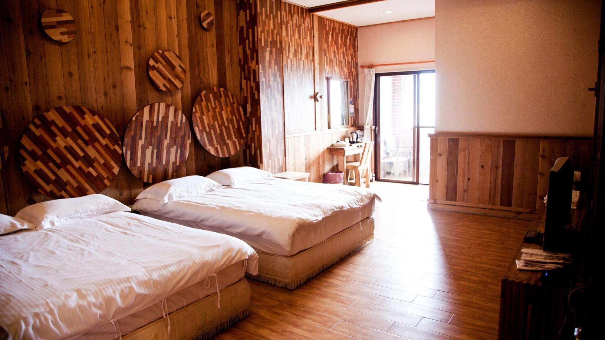 Spring Ground Resort Ренай Экстерьер фото